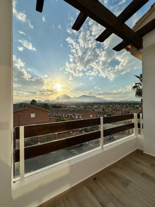Precioso Apartamento Con Piscina Y Vistas Αλικάντε Εξωτερικό φωτογραφία